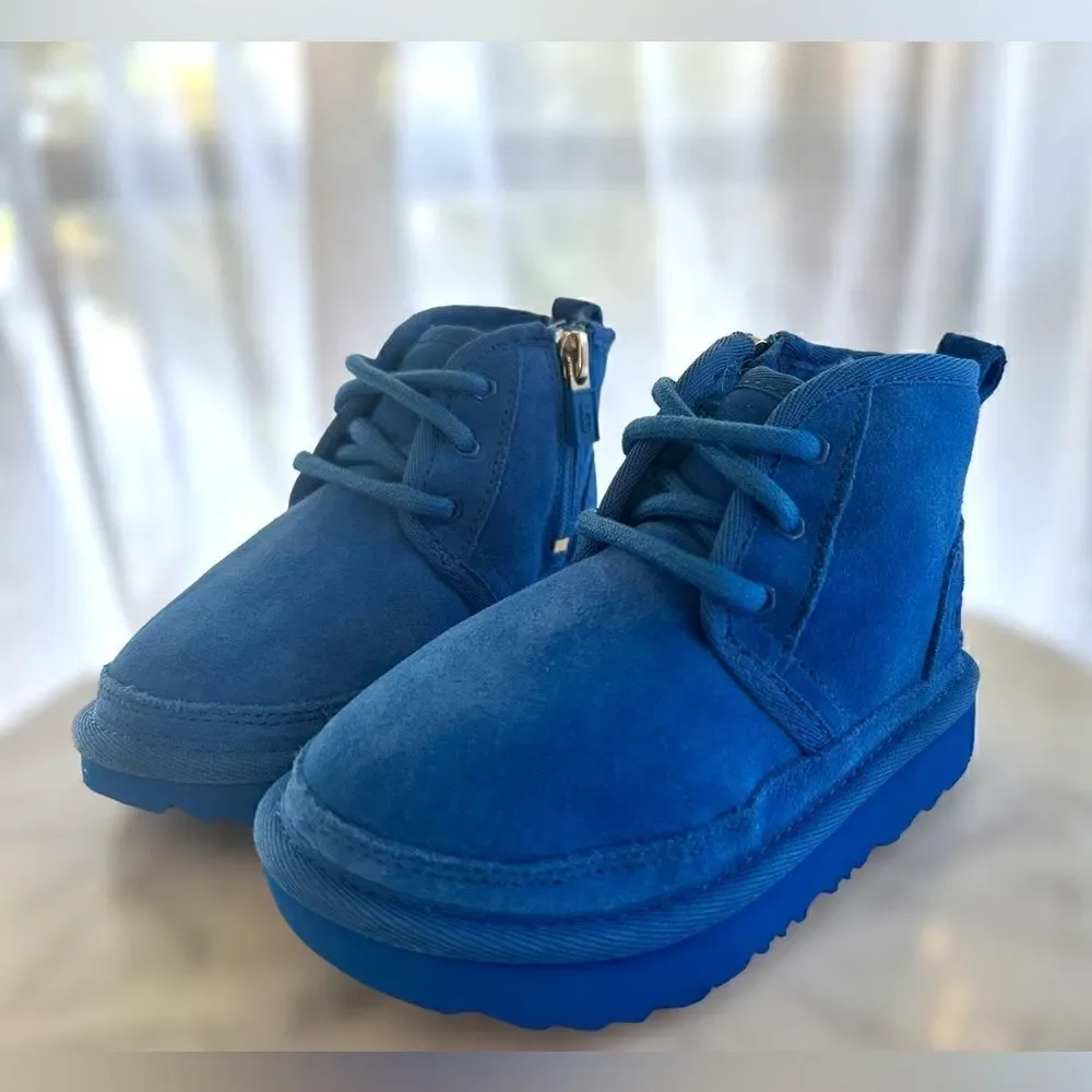 🔥🔥UGG Neumel II Toddler Zippered Chukka Boots Unisex Size 8